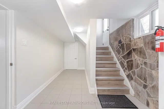 Additional image 17 of 89 Darlingside Dr