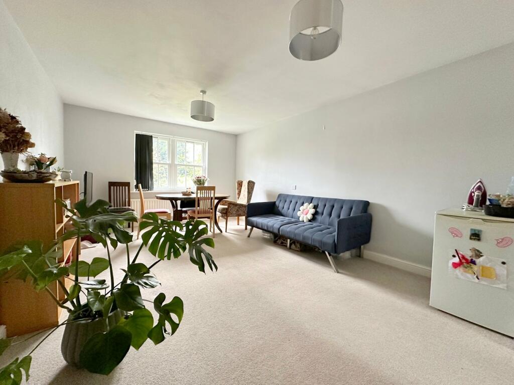 Additional image 4 of Lynmouth Gardens, Chelmsford, CM2