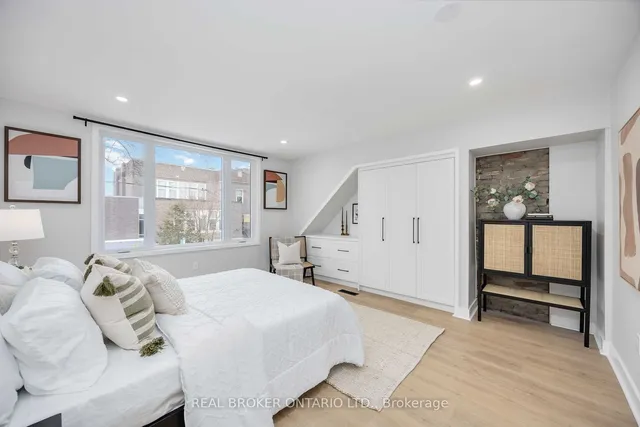 Additional image 18 of 34 Earl Haig Ave