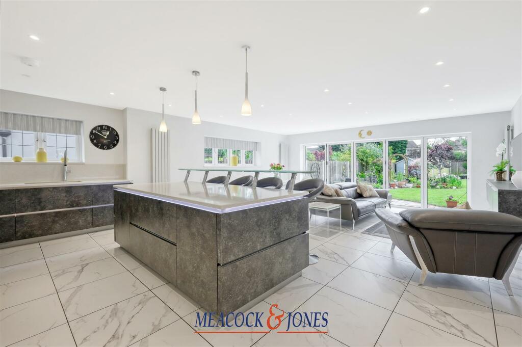 Additional image 5 of Heronway, Hutton Mount, Brentwood