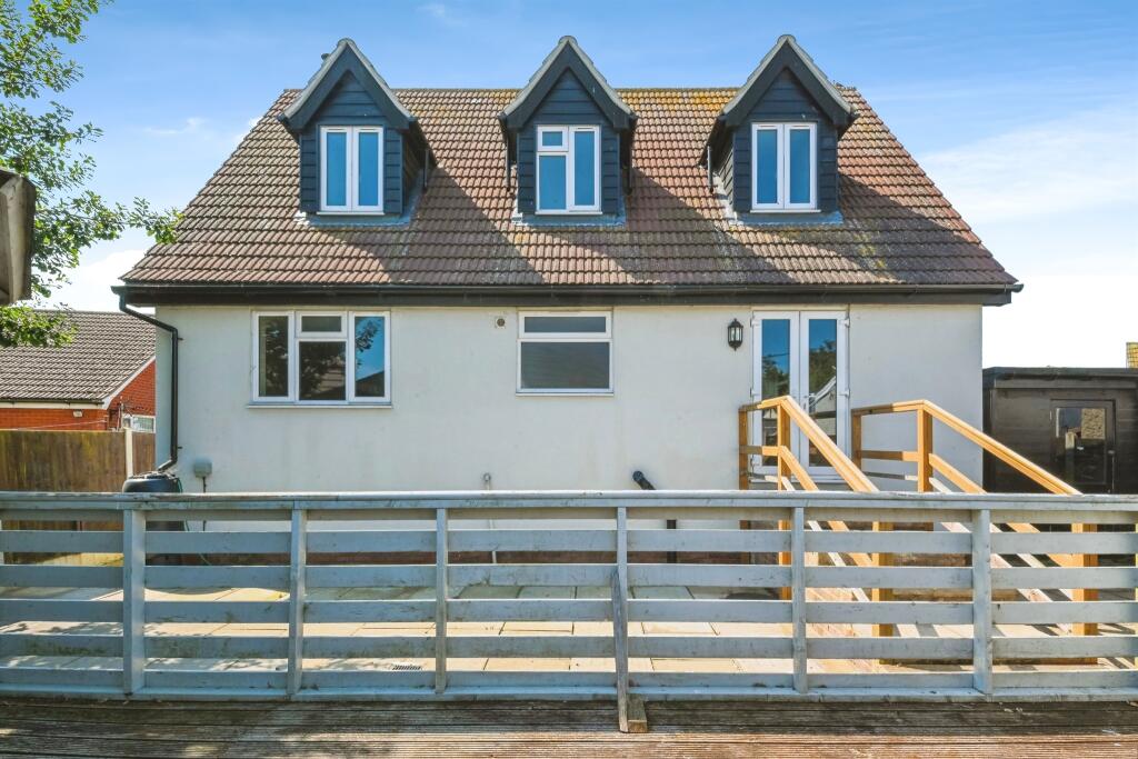 Additional image 16 of Fern Way, Jaywick, Clacton-On-Sea