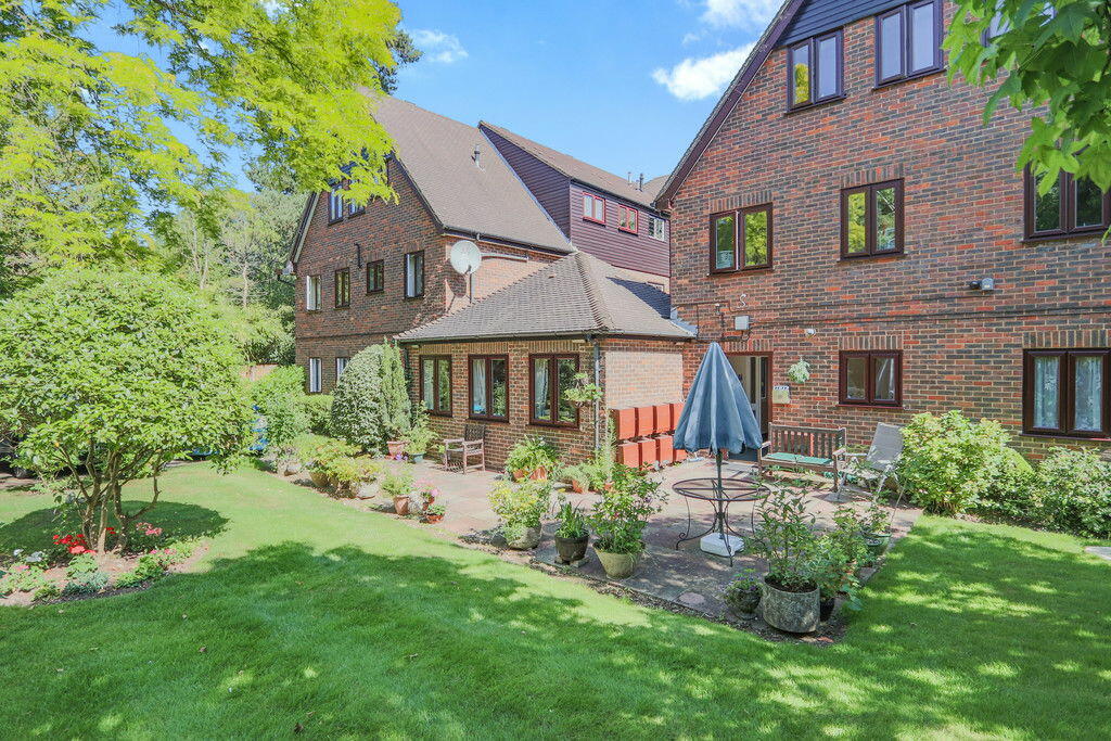 Additional image 6 of Coulsdon Road,Coulsdon,CR5 1EA