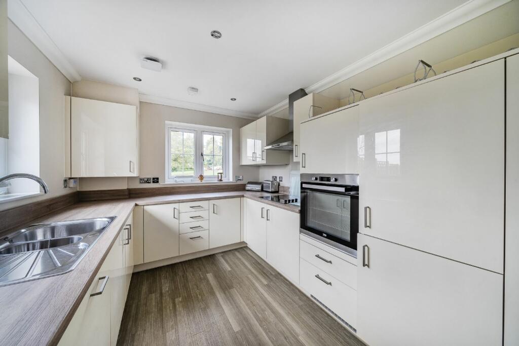 Additional image 6 of Meadow View, Moat Park, Great Easton, Dunmow, Essex CM6 2GP