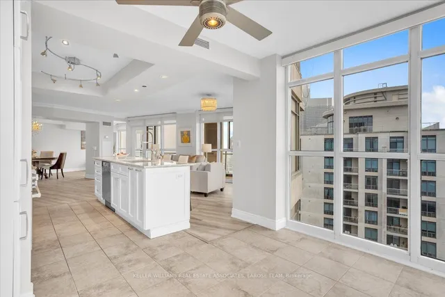 Additional image 21 of 3 Marine Parade Dr Unit 2005