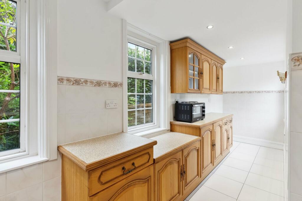 Additional image 10 of Town End, Caterham, CR3