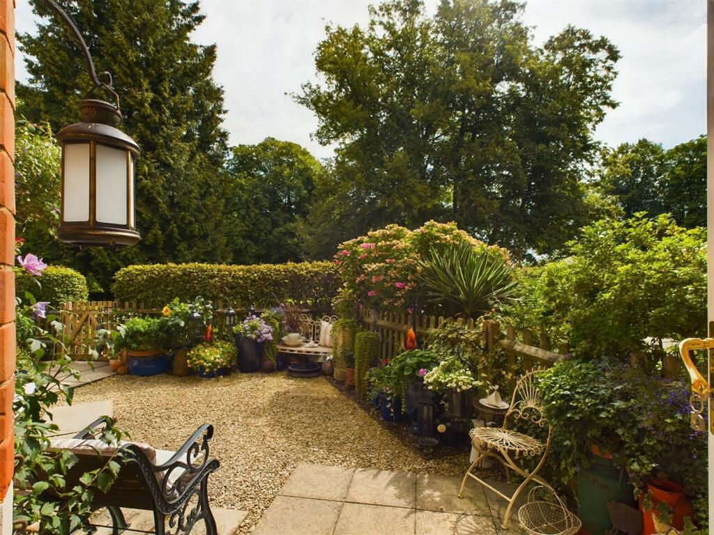 Additional image 21 of Beckett Road, Coulsdon