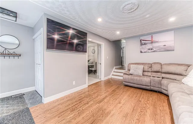 Additional image 7 of 46 Bradley Dr