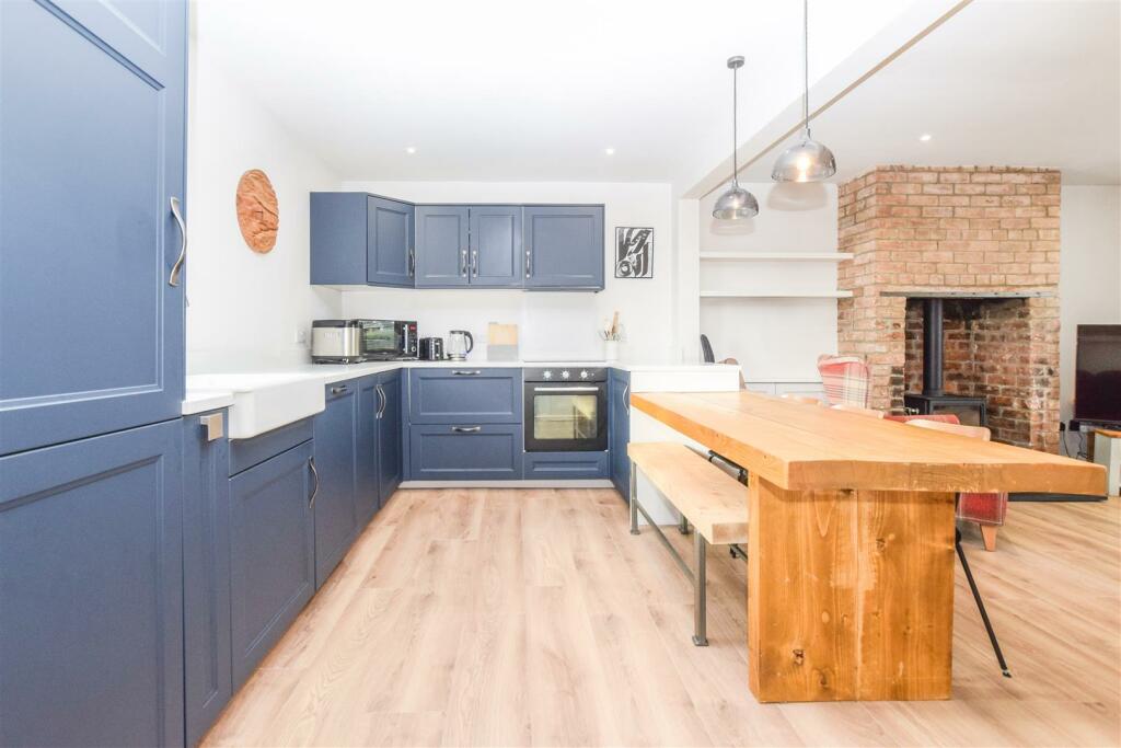 Additional image 4 of Puddington Lane, Puddington, Neston