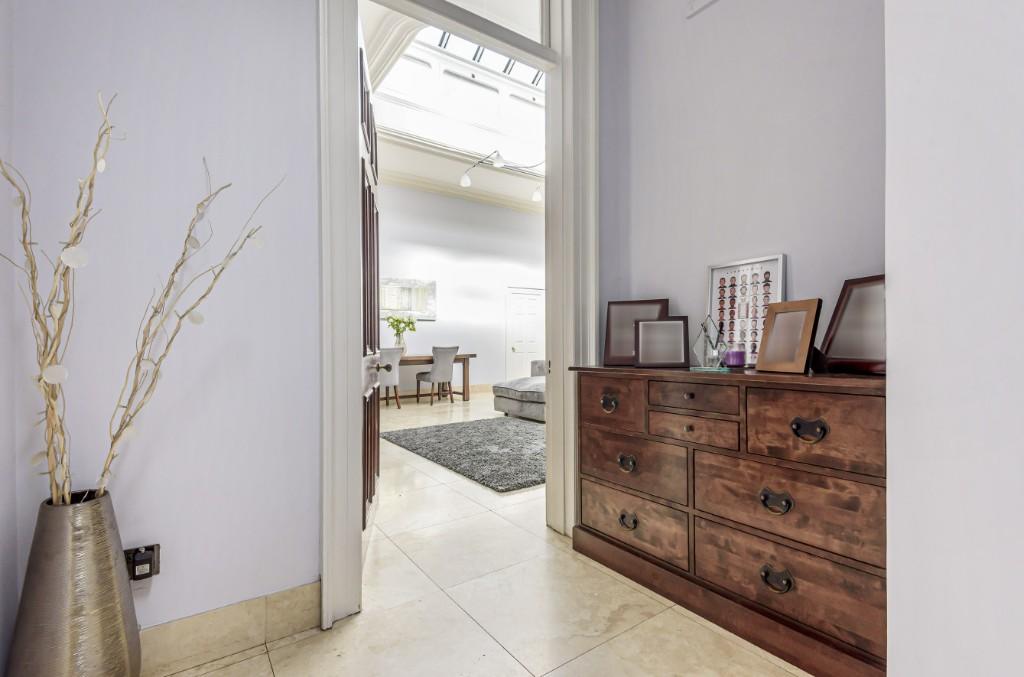 Additional image 16 of CM22