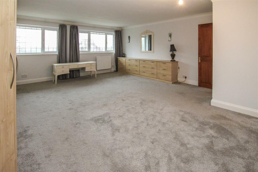 Additional image 18 of Orchard Piece, Blackmore