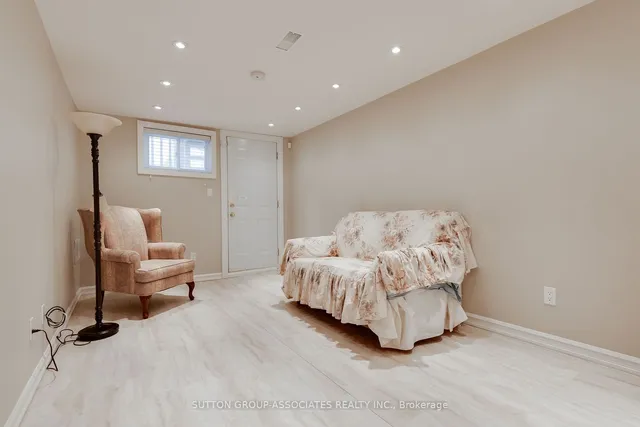 Additional image 20 of 269 Winnett Ave