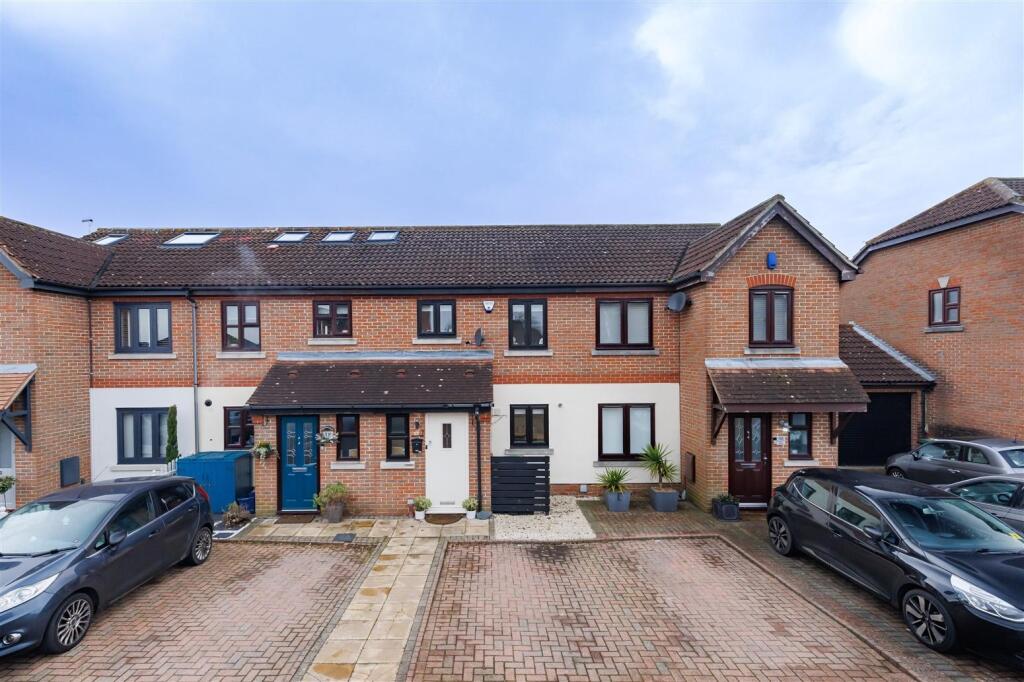 Additional image 28 of Green Close, Epping Green, Epping