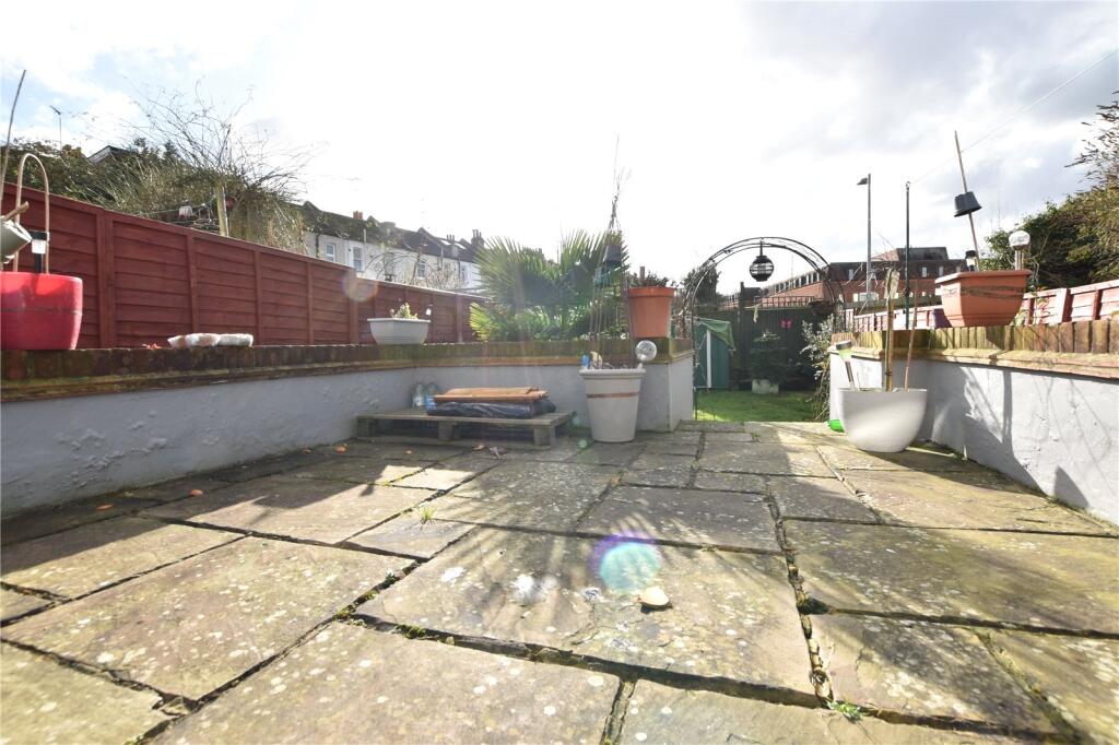 Additional image 8 of Victoria Road, Coulsdon, CR5