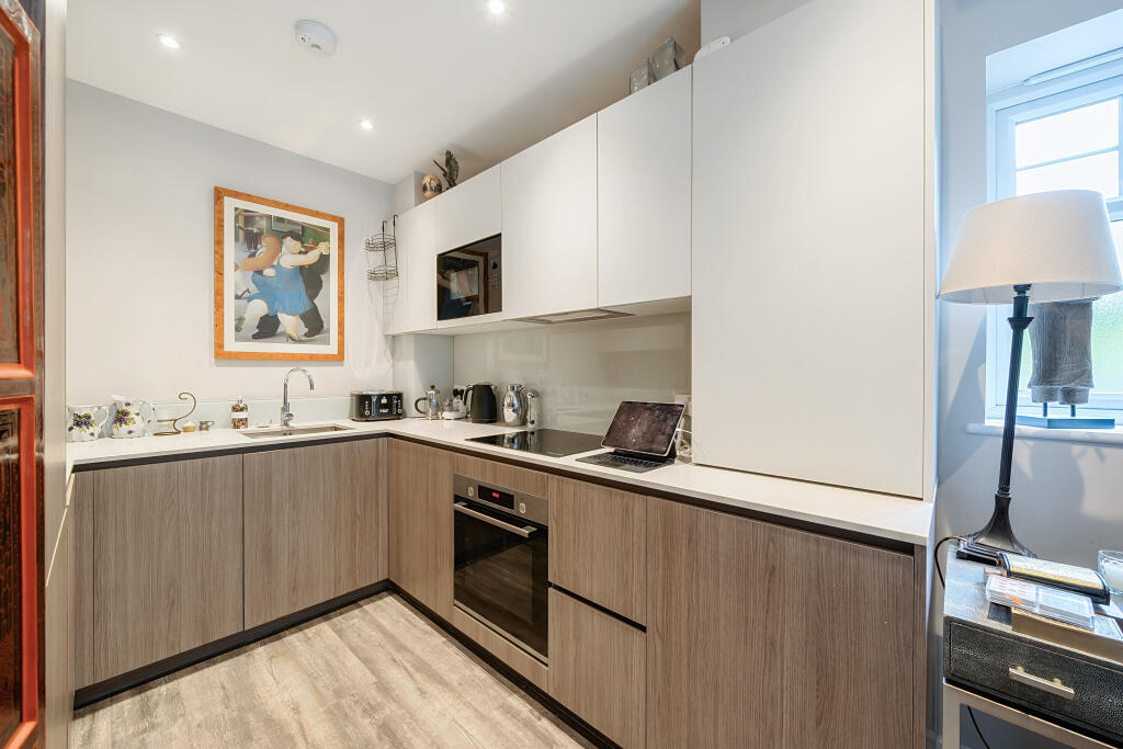 Additional image 9 of Tupwood Lane, Caterham, CR3