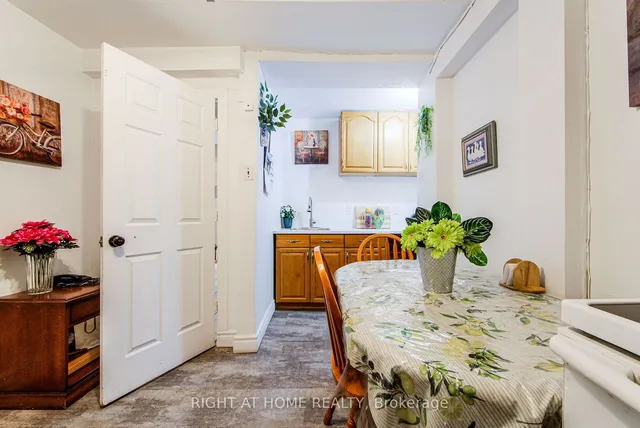 Additional image 32 of 70 Longsword Dr