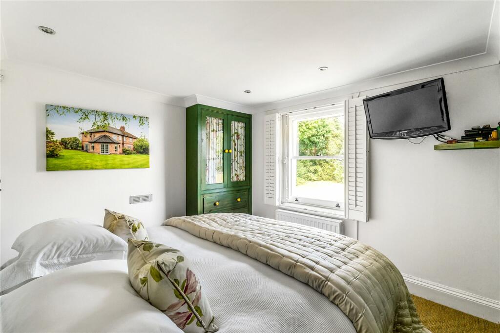 Additional image 10 of The Green, Woldingham, Surrey, CR3