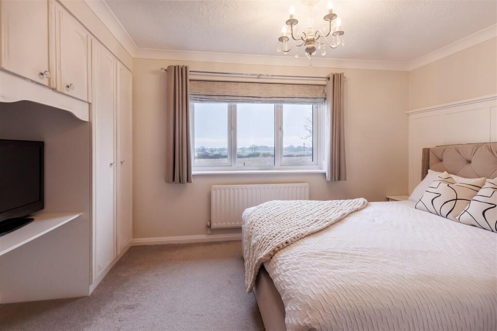 Additional image 15 of Green Close, Epping Green, Epping