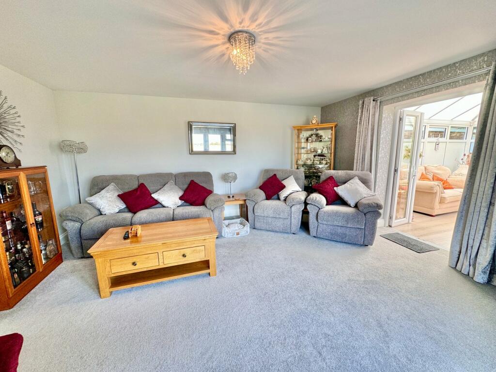 Additional image 4 of Farm Close, KIRBY CROSS, Frinton on Sea, CO13