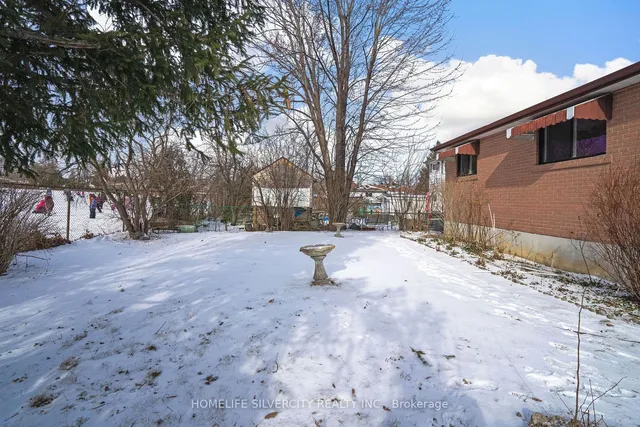 Additional image 37 of 168 Folkstone Cres