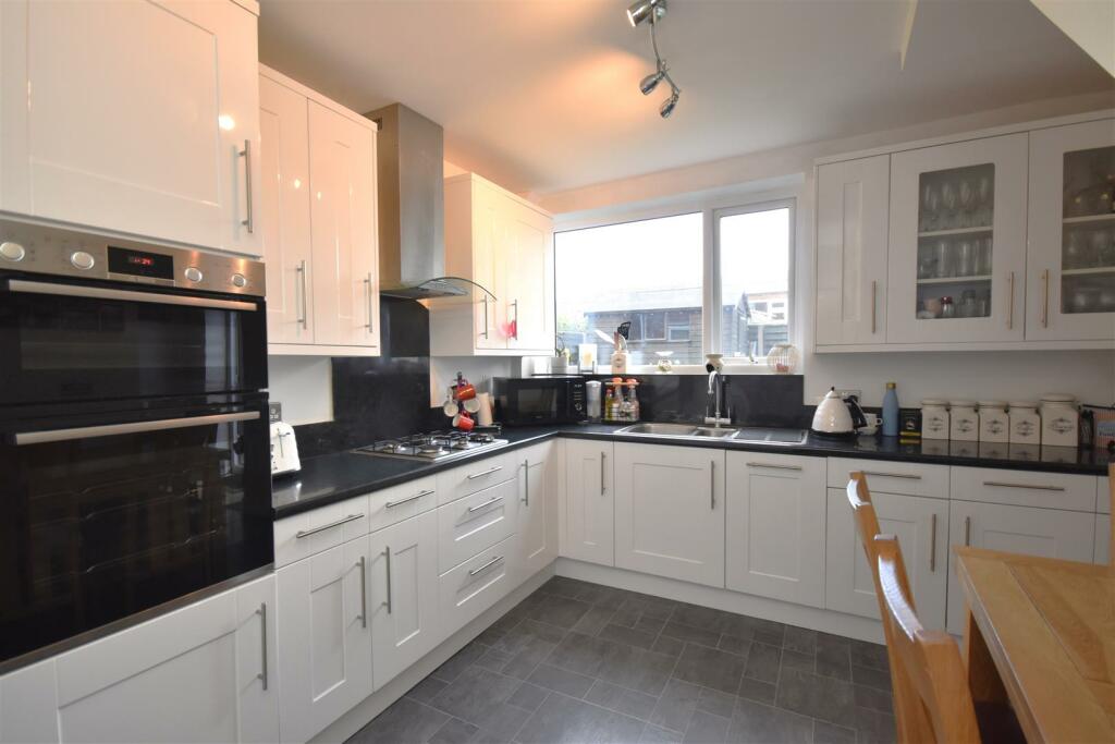 Additional image 7 of The Quillet, Neston