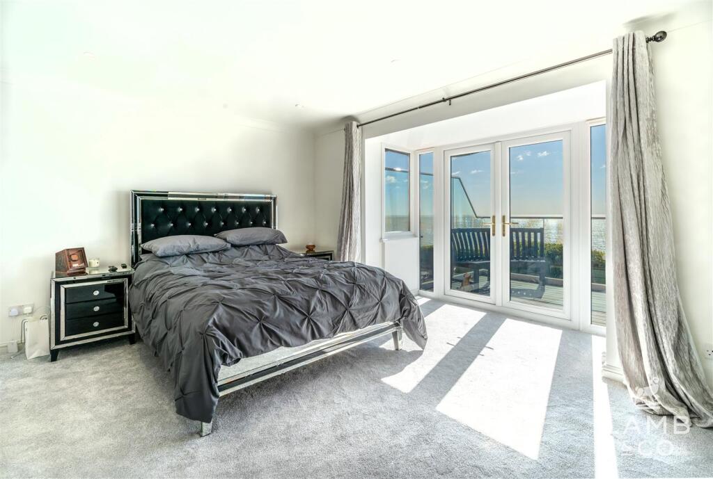 Additional image 18 of Seafront Position, Walton On The Naze