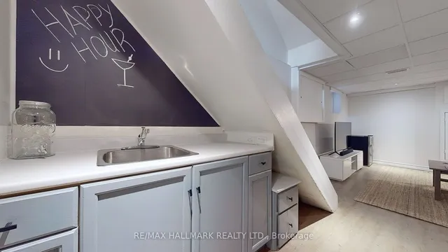 Additional image 23 of 40 Lapp St