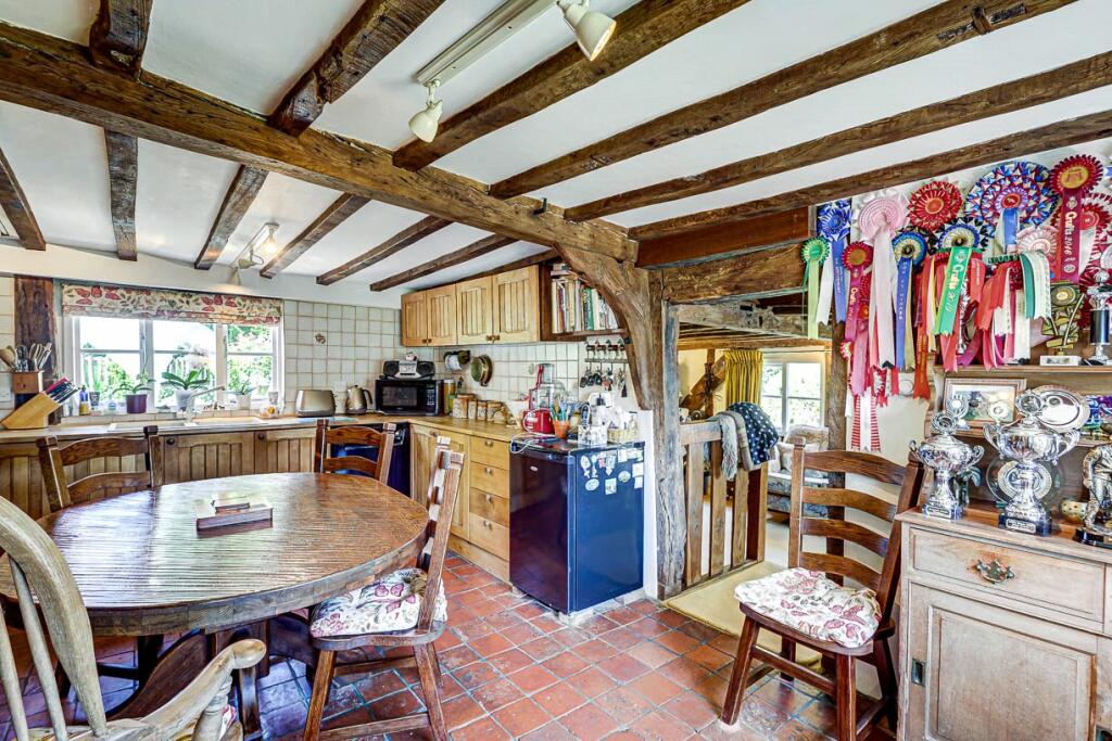 Additional image 12 of Doddinghurst Road, Pilgrims Hatch, CM15