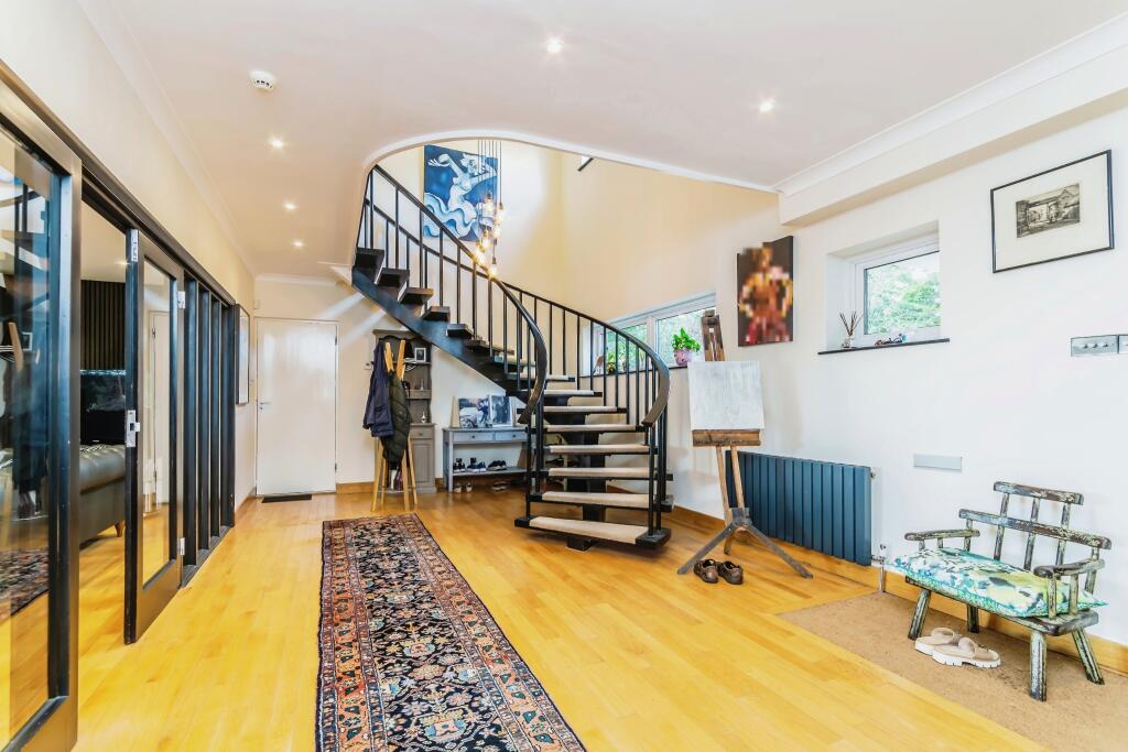 Additional image 8 of Bishops Walk, Croydon, Surrey, CR0