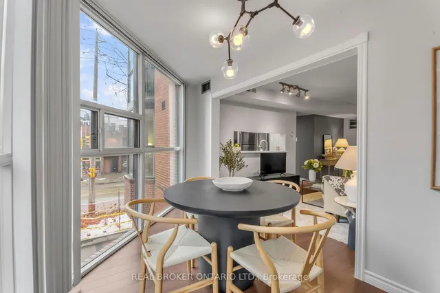 Additional image 9 of 725 King St Unit 213