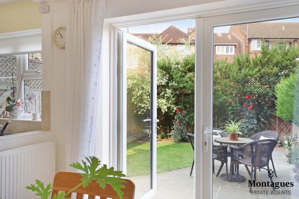 Additional image 6 of Slade End, Theydon Bois, CM16