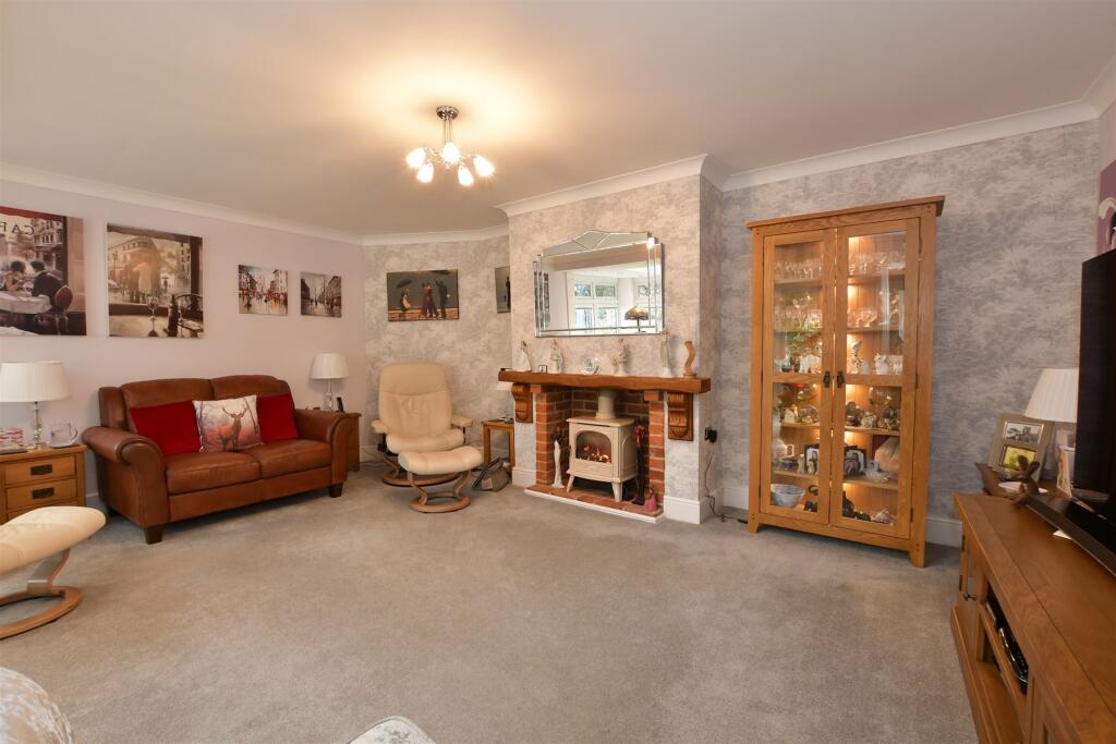 Additional image 9 of Salmonds Grove, Ingrave, Brentwood, Essex