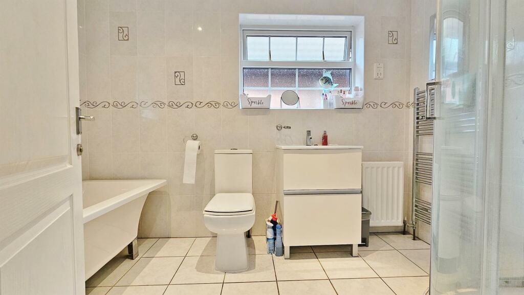 Additional image 13 of Laxton Grove, Great Holland