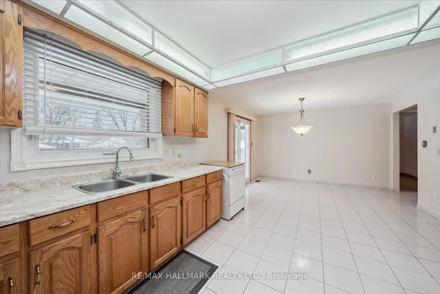 Additional image 10 of 10 Cleta Dr