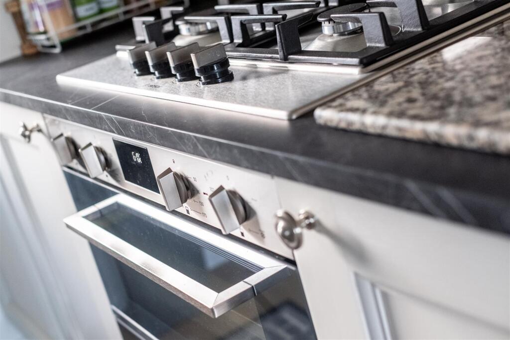 Additional image 9 of West Vale, Neston