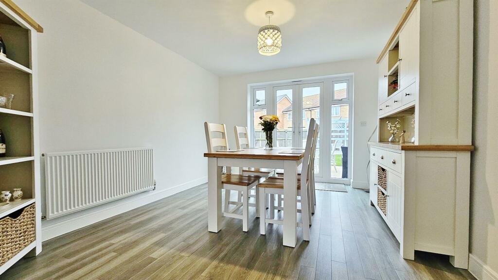 Additional image 8 of Secret Waters, Walton On The Naze