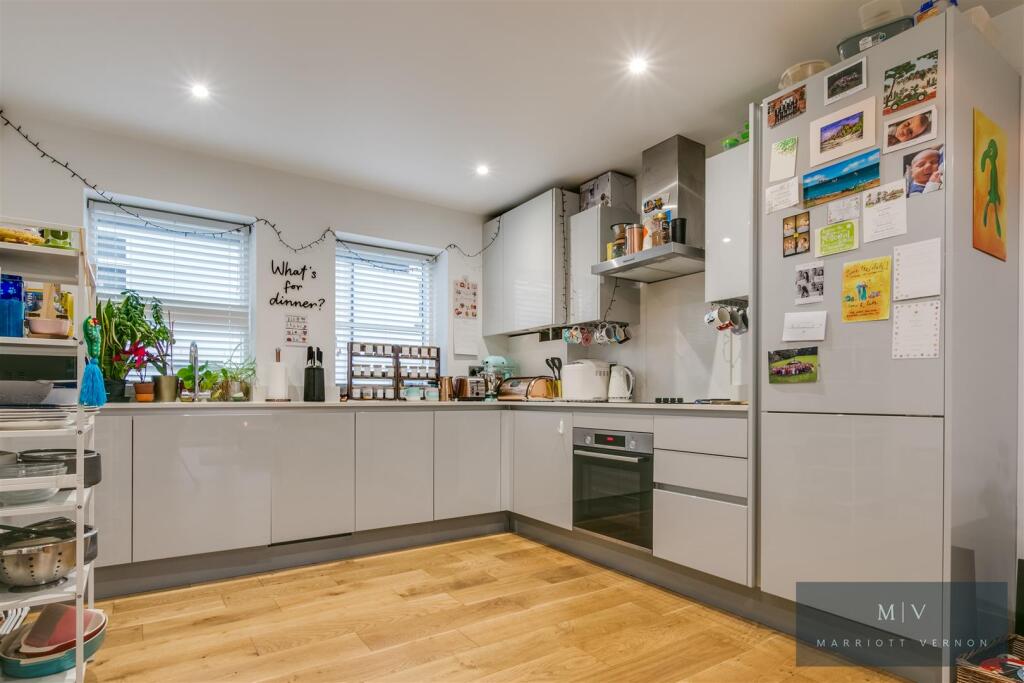 Additional image 16 of Selsdon Road, South Croydon