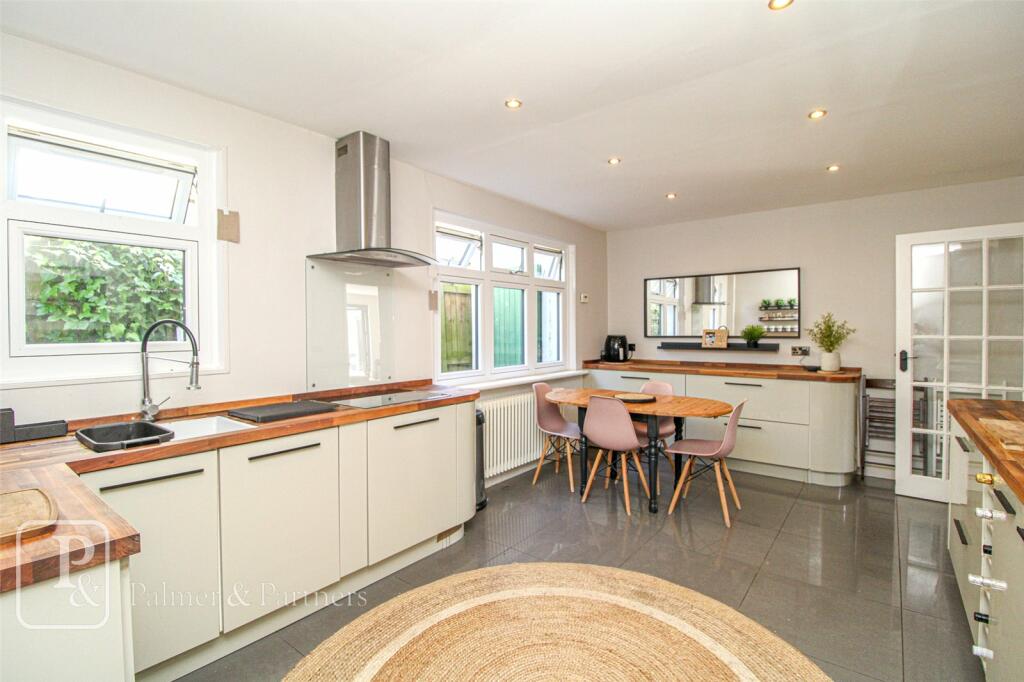 Additional image 13 of Skelmersdale Road, Clacton-on-Sea, Essex, CO15