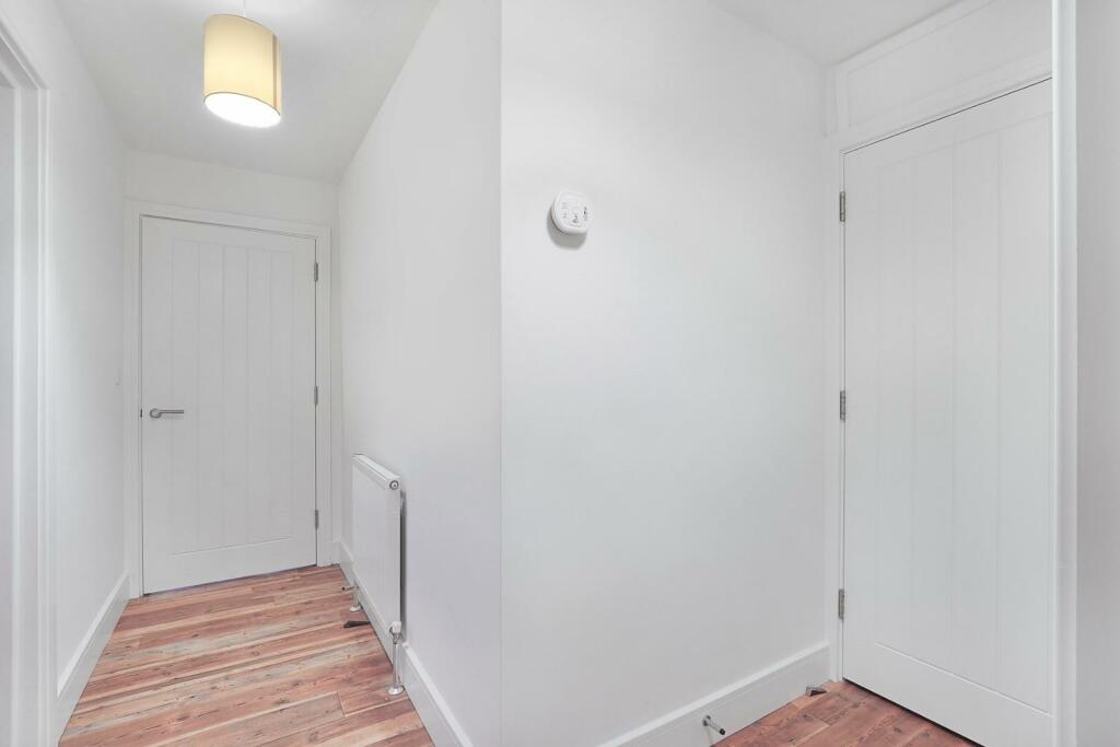 Additional image 15 of Clarks Mews Hemnall Street, Epping