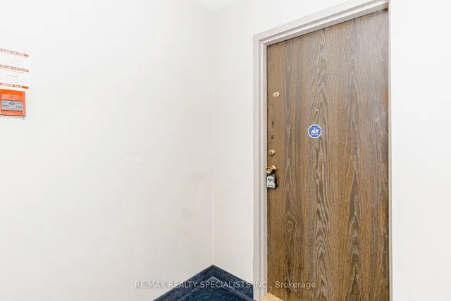 Additional image 10 of 1 Four Winds Dr Unit 106