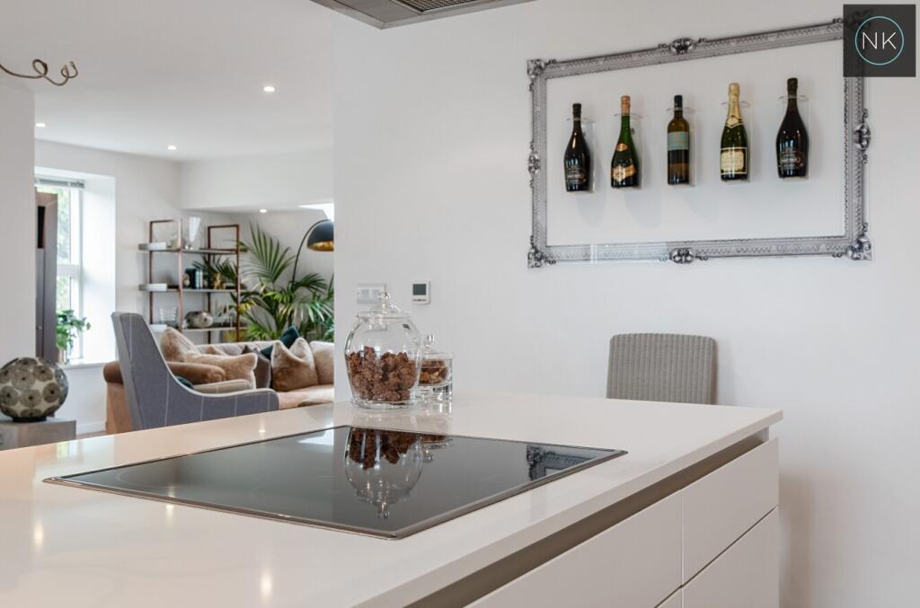 Additional image 12 of Coopers Court, Piercing Hill, Theydon Bois, Epping, Essex, CM16