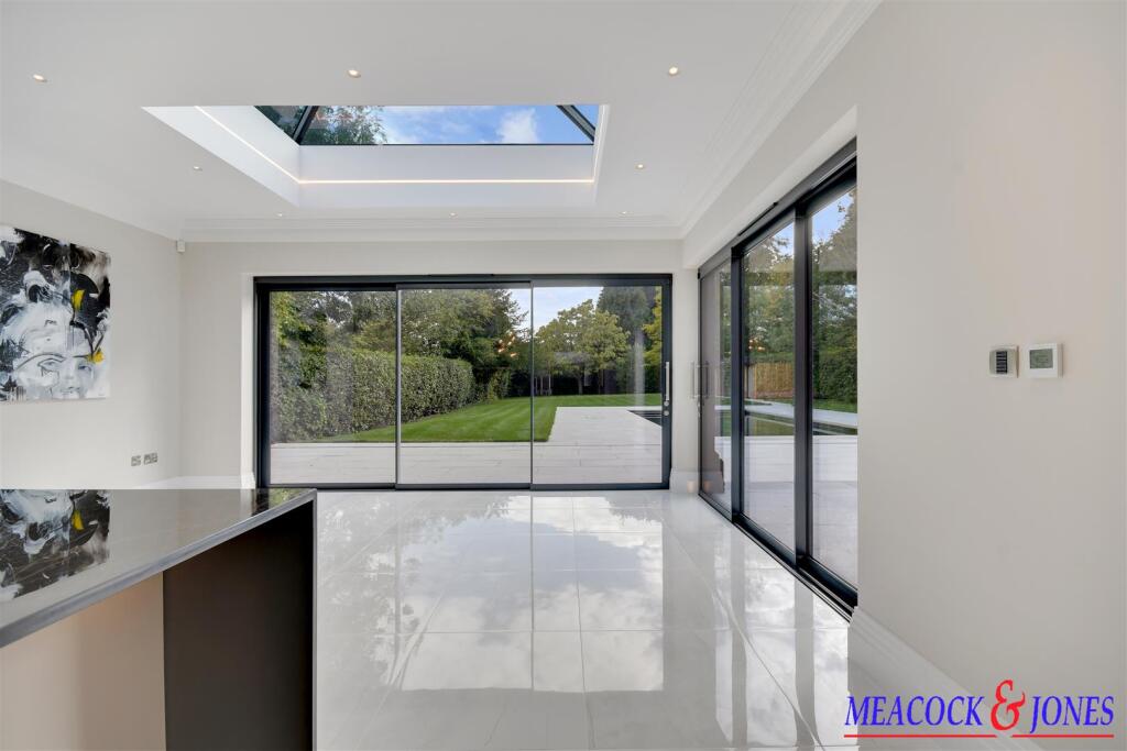 Additional image 12 of Ridgeway, Hutton Mount, Brentwood