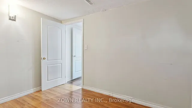 Additional image 29 of 33 Dafoe Cres