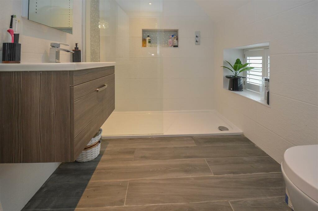 Additional image 12 of Dark Lane, Great Warley, Brentwood