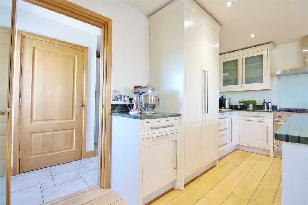 Additional image 12 of Walton Road, Frinton-On-Sea