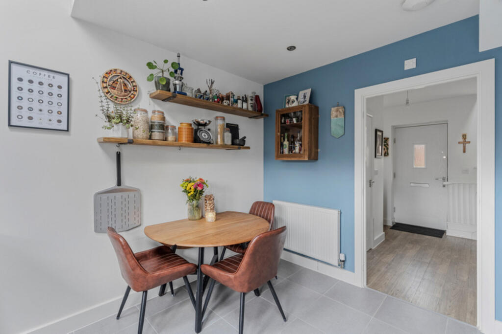 Additional image 4 of Willow Crescent, Colchester, CO4