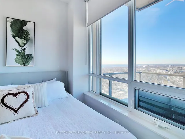 Additional image 21 of 36 Park Lawn Rd Unit 4205