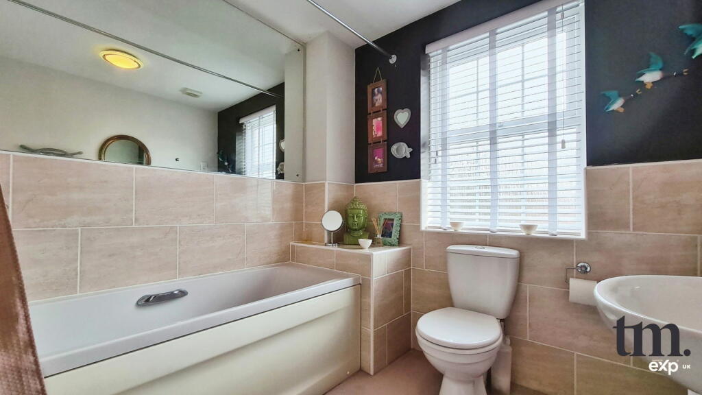 Additional image 11 of Roding Drive, Little Canfield, Dunmow, CM6 1FE