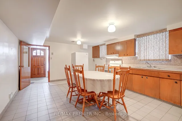 Additional image 26 of 45 Debby Crt