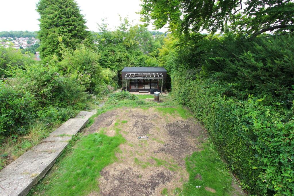 Additional image 14 of Woodlands Grove, Coulsdon