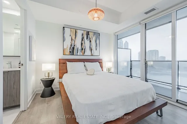 Additional image 10 of 70 Annie Craig Dr Unit 1502